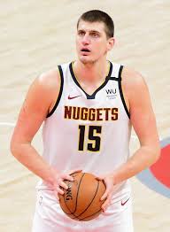 NBA篮球大师尼古拉·约基奇怎么玩