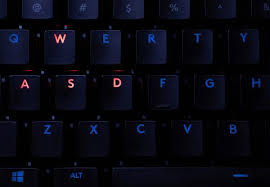 电脑打不了字只有字母怎么办
