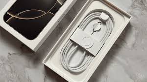 iPhone17是否采用USBTypeC接口